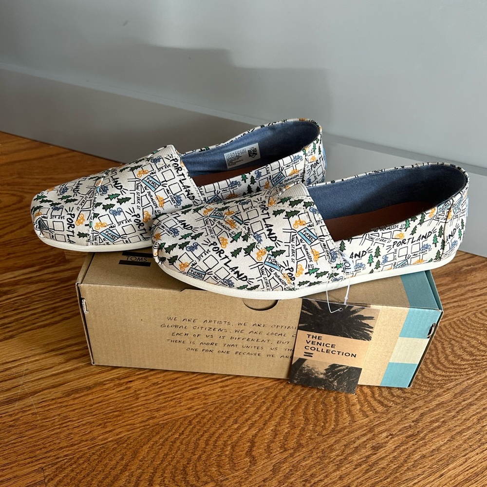 Toms Portland classic canvas shoes The Venice Collection Women size 8.5 euro 39